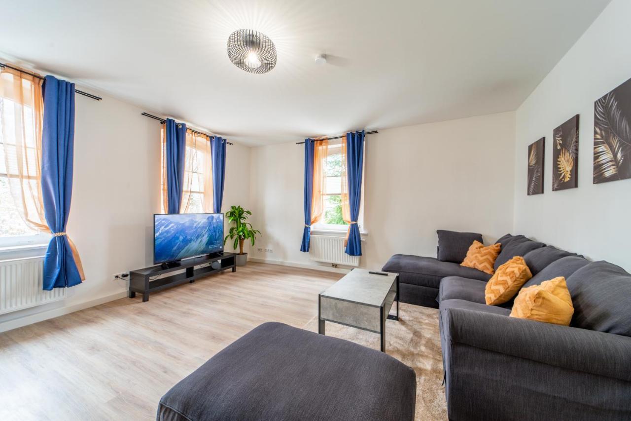 Grosse 3-Zimmer Wohnung - Zentral-Coburg - Kostenloser Parkplatz Kültér fotó