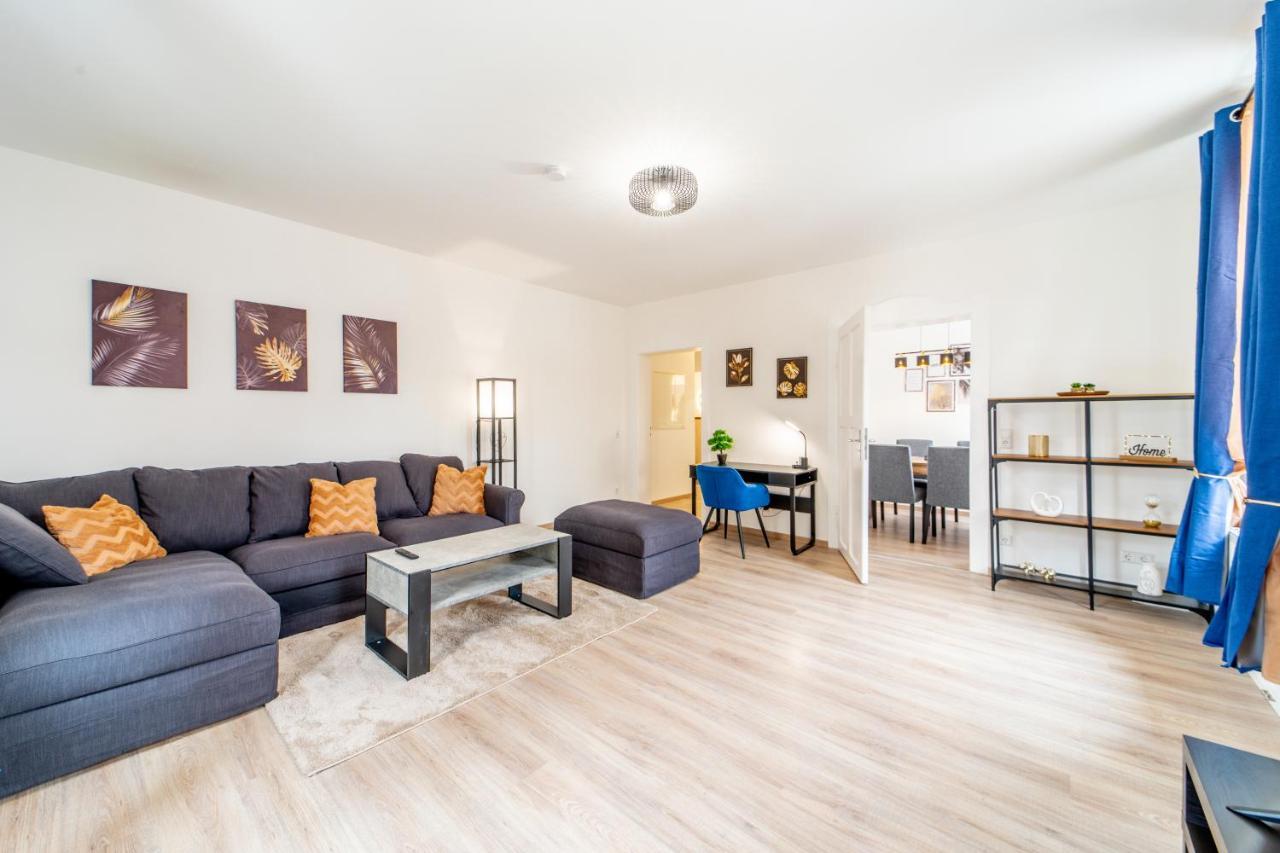 Grosse 3-Zimmer Wohnung - Zentral-Coburg - Kostenloser Parkplatz Kültér fotó
